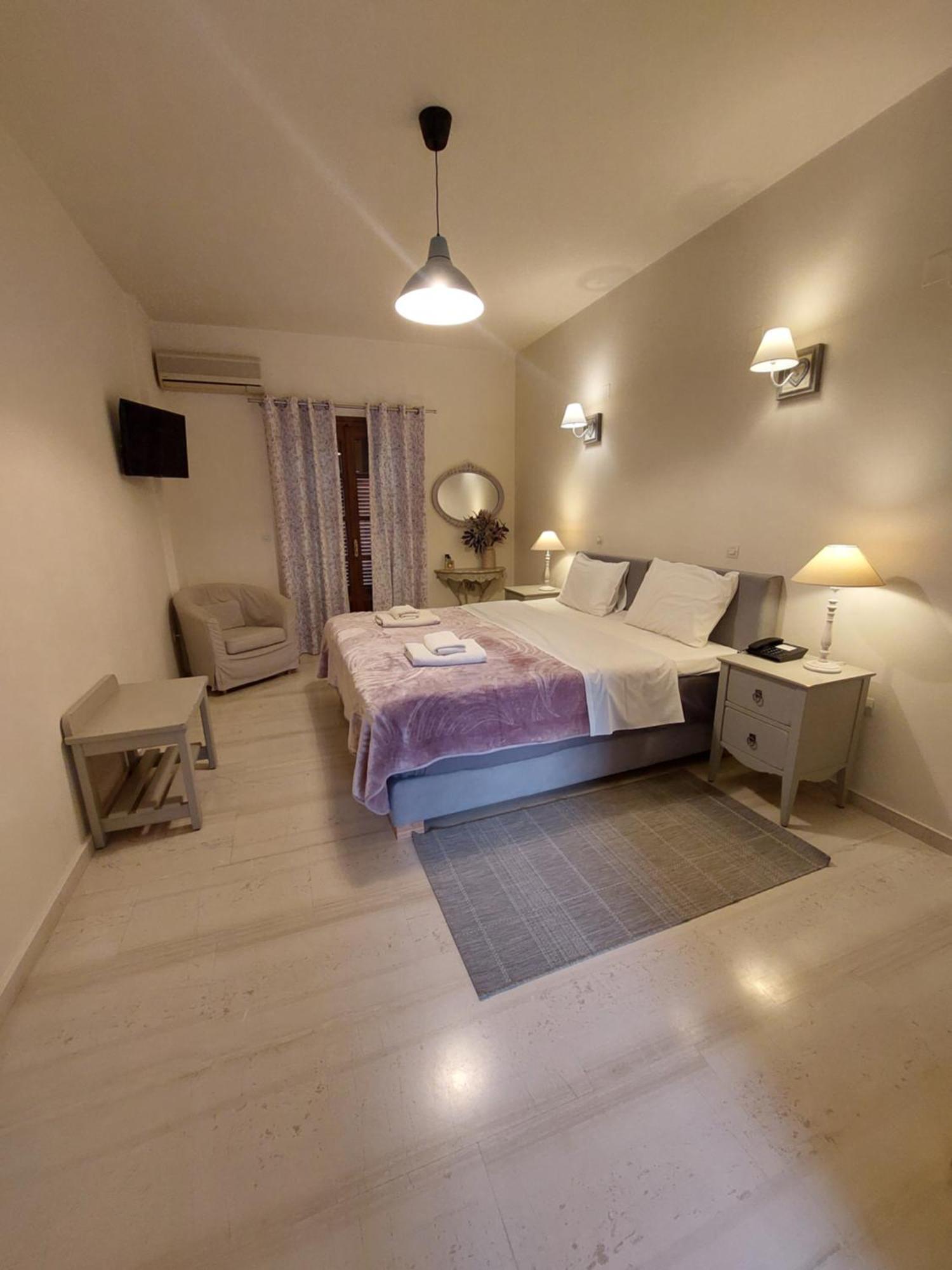 Vardia Hotel Kardamyli Exterior photo