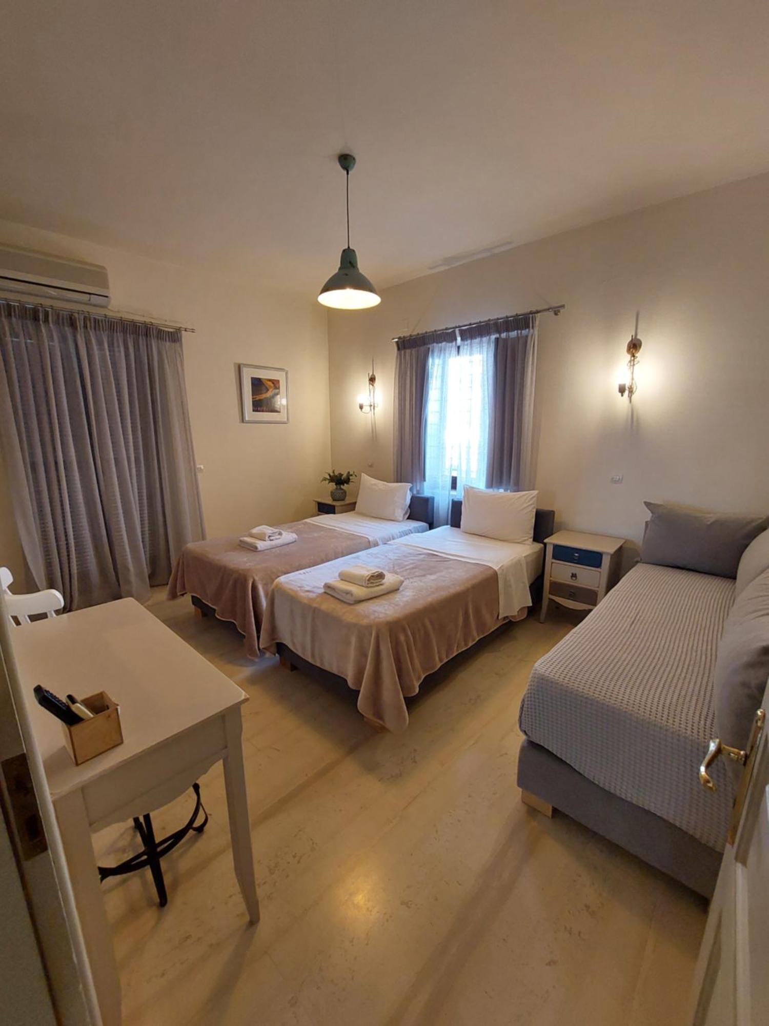Vardia Hotel Kardamyli Exterior photo